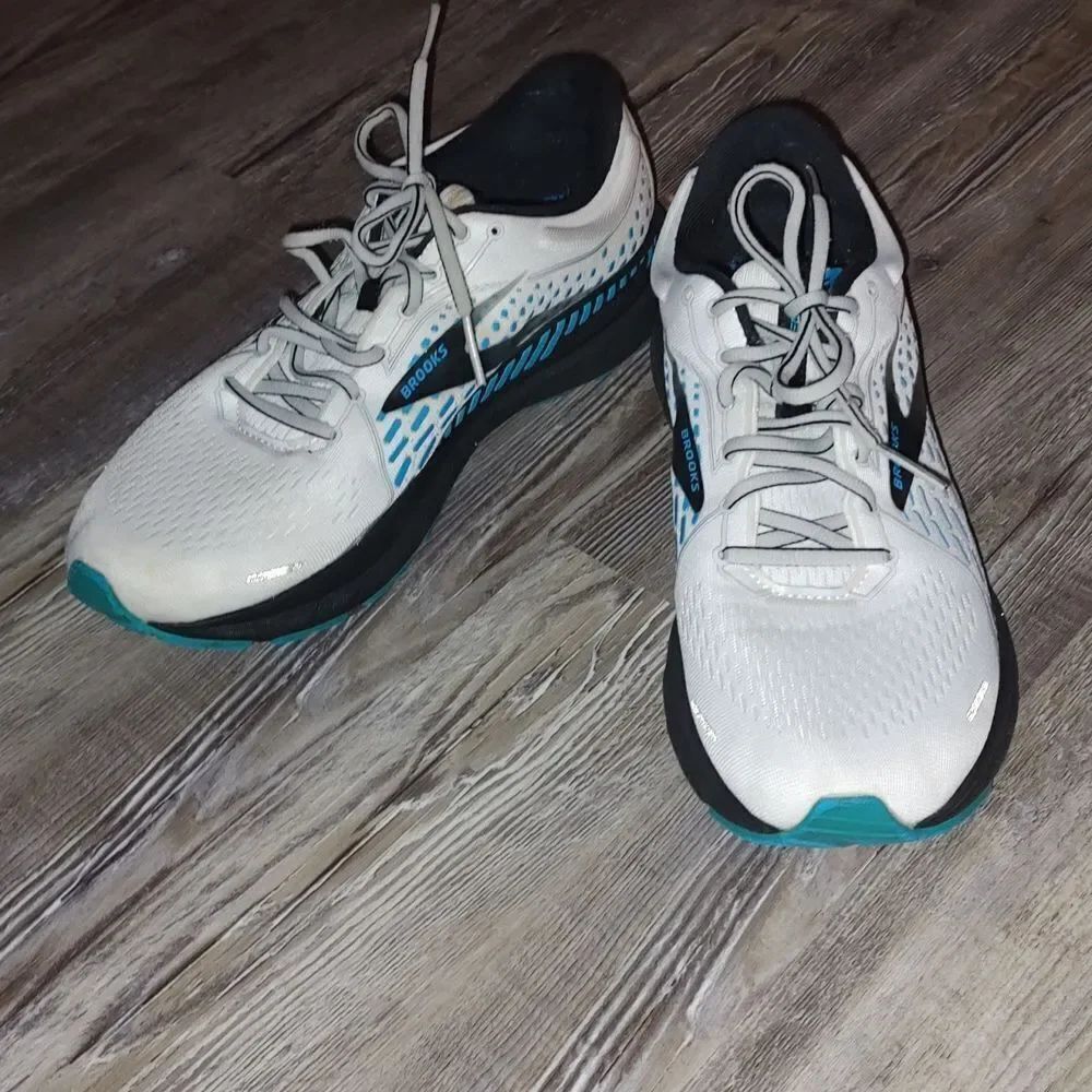 Brooks Adrenaline GTS 21 Road Running Shoes White Blue Black